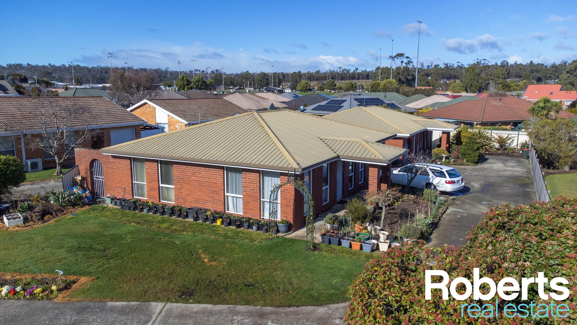 1/29 Country Club Avenue, PROSPECT VALE TAS 7250 – Roberts Real Estate  Tasmania