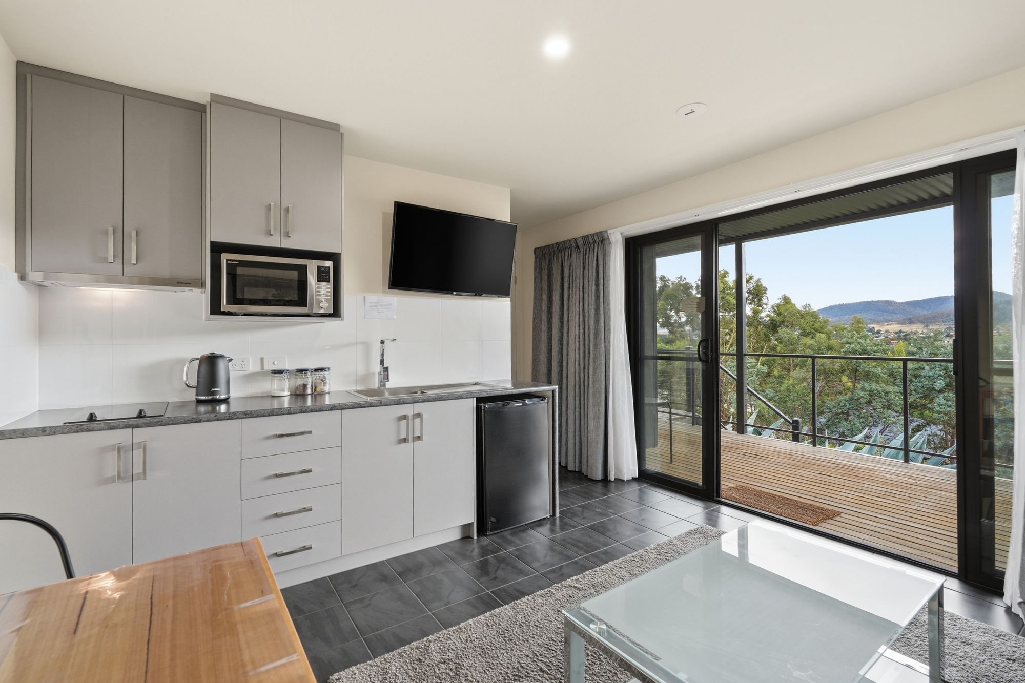 1/95B Sharland Avenue, NEW NORFOLK TAS 7140, New Norfolk - Thumbnail 2